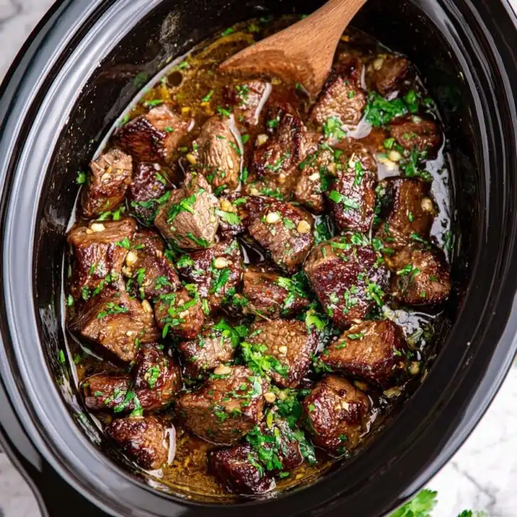 Crockpot Garlic Butter Steak Bites